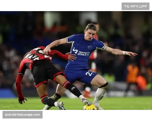 加拉格尔中场拼抢与球权转换 热刺攻防节奏控制获新援助力